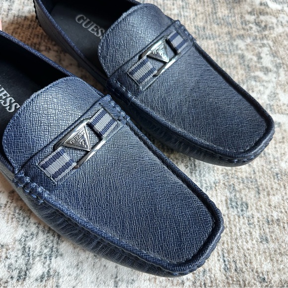 GUESS Mens Slip on Driver Style Loafer Leather Buckled ART2 Navy Blue 10.5 - Picture 2 of 6